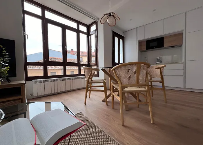 Numancia Appartement *